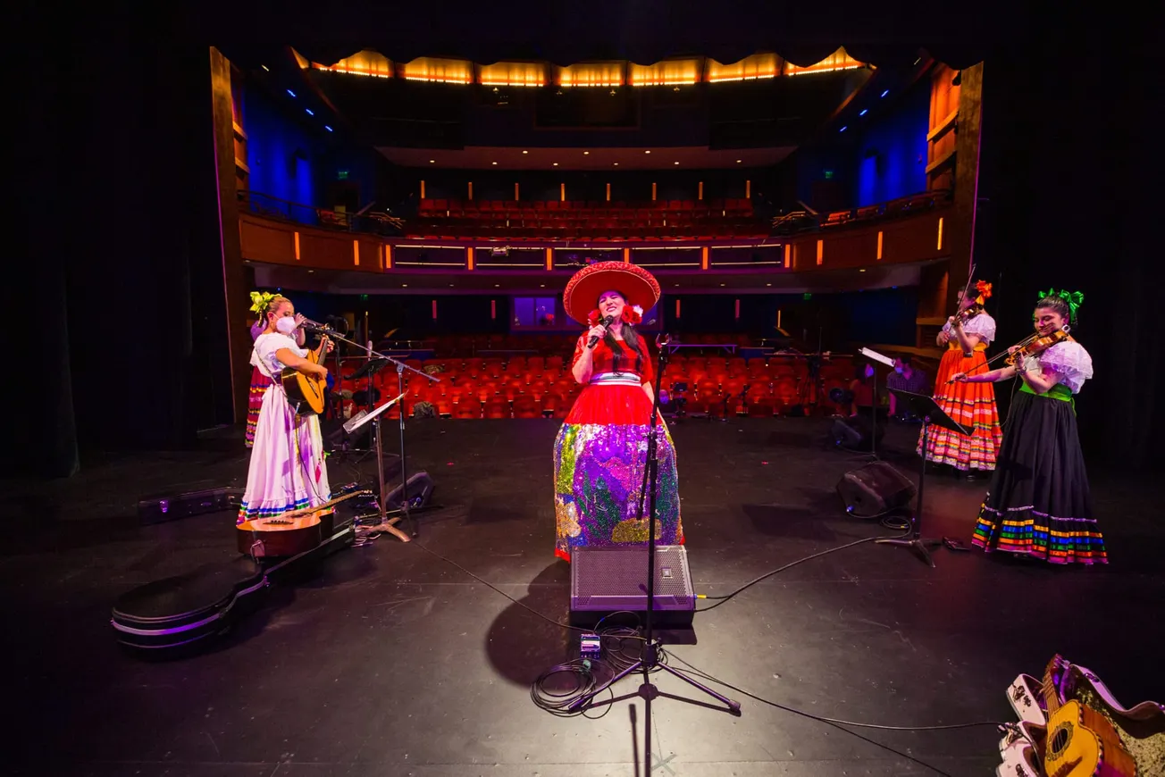 Grupo de mariachi femenino se presentará en un concierto gratuito para celebrar el Día de los Muertos