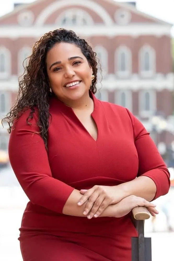 Alcaldesa Wu nombra a Alexandra Valdez como la nueva directora de la Oficina de Asuntos Culturales de la ciudad