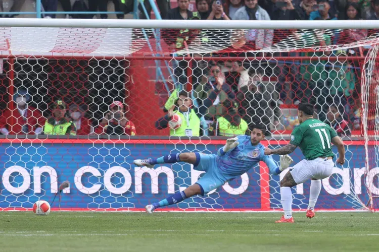 Bolivia golea a Venezuela y sueña con el Mundial 2026