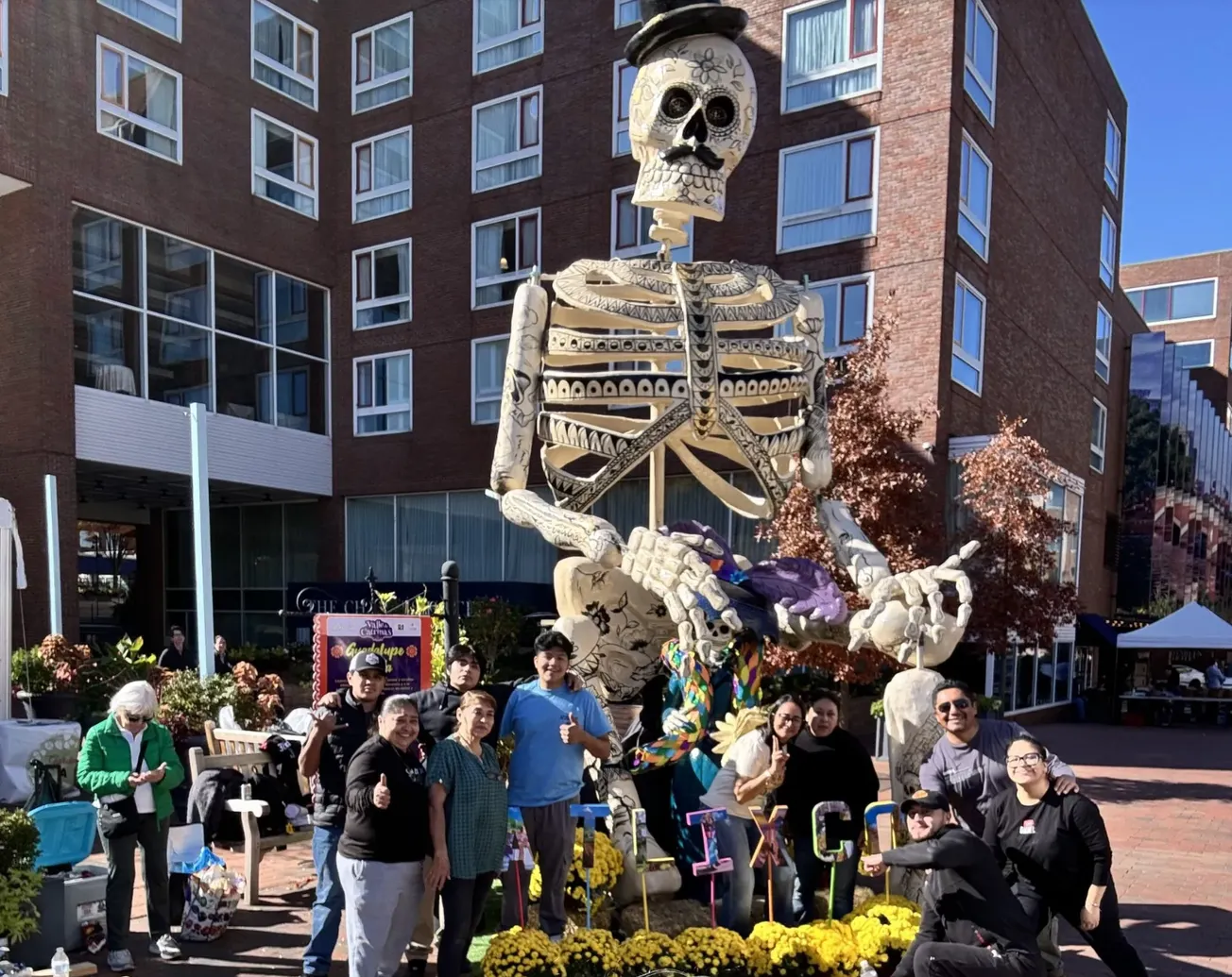 Llega la Catrina Monumental de Atlixco desde México para celebrar el Día de los Muertos en Boston