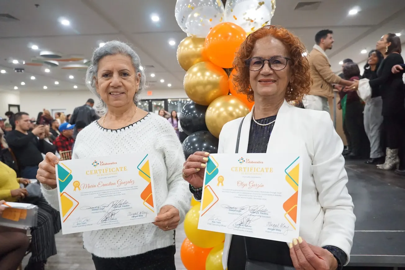 La Colaborativa celebra la graduación de 168 estudiantes de sus programas de educación para adultos