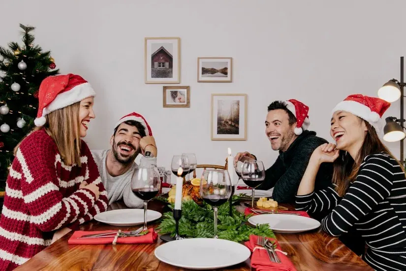 Evita situaciones incómodas en Navidad con estos consejos