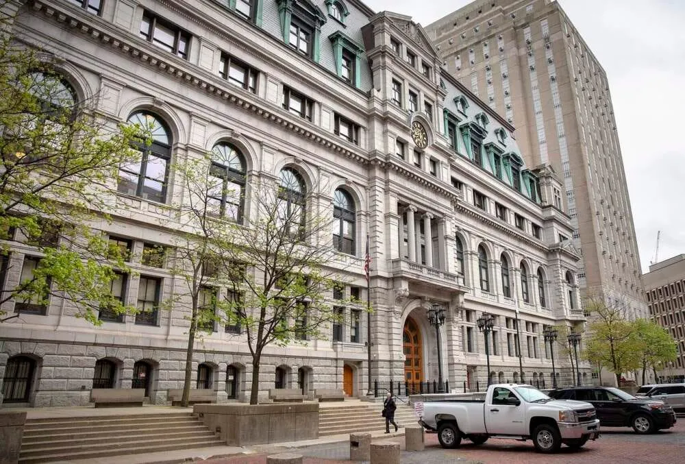 El Tribunal Judicial Supremo dice que la ley de rezonificación de la MBTA es válida si el estado ajusta cómo se aplica