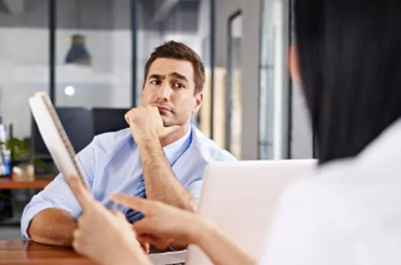 La desconfianza afecta tu salud mental, aprende a llevarlo