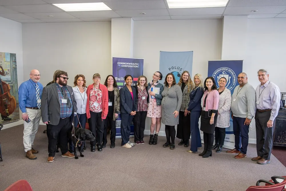 Nueva subvención ayudará a jóvenes con discapacidades en MA a prepararse para empleos