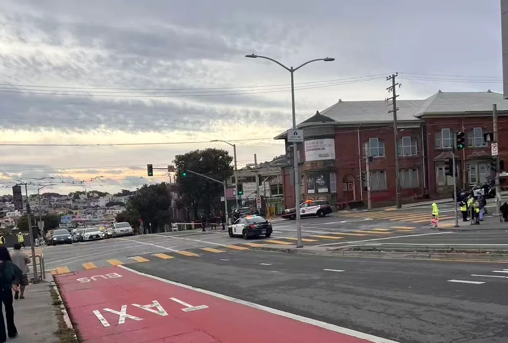 Cops setting up a perimeter.