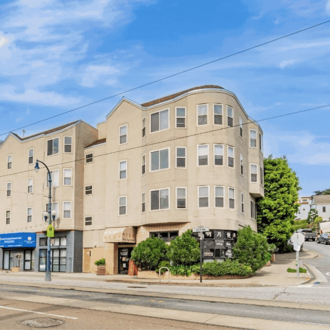 Photos of condo.