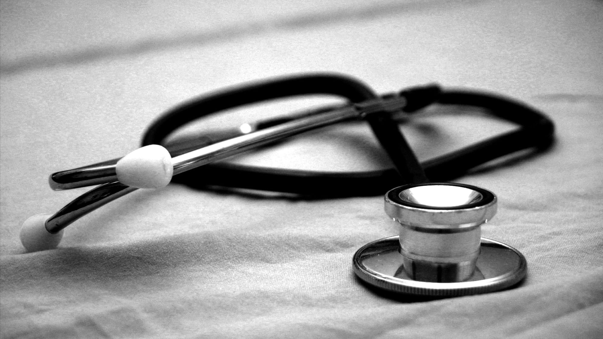 Stellies ‘TV Doctor’ Hit With New HPCSA Death Complaint