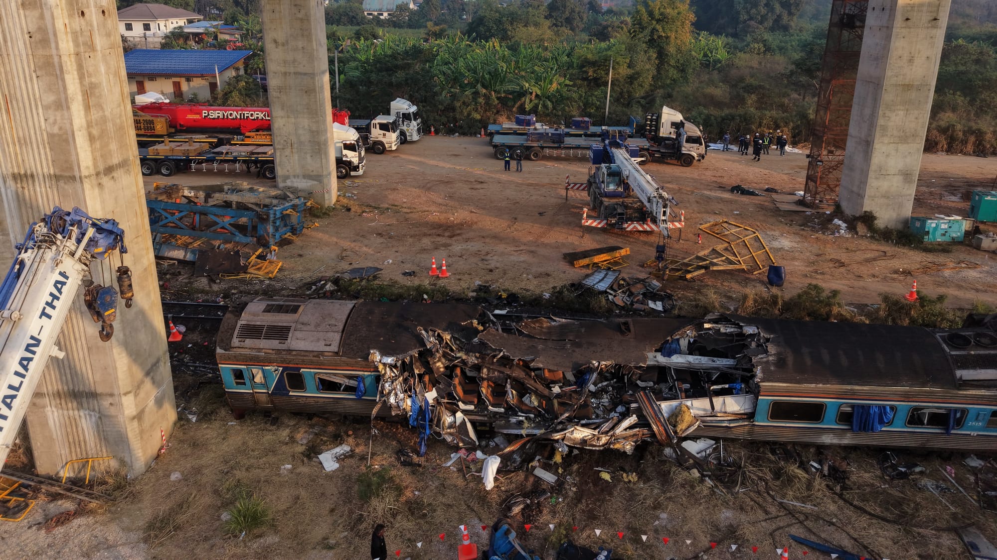 Thailand Crane Collapse Kills 32