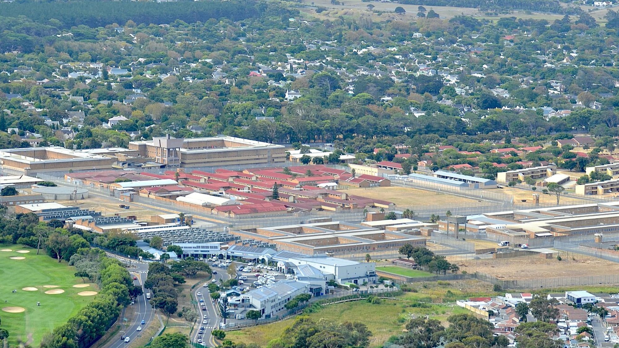 Escapes, Stabbings: DCS Crackdown on Western Cape Prisons