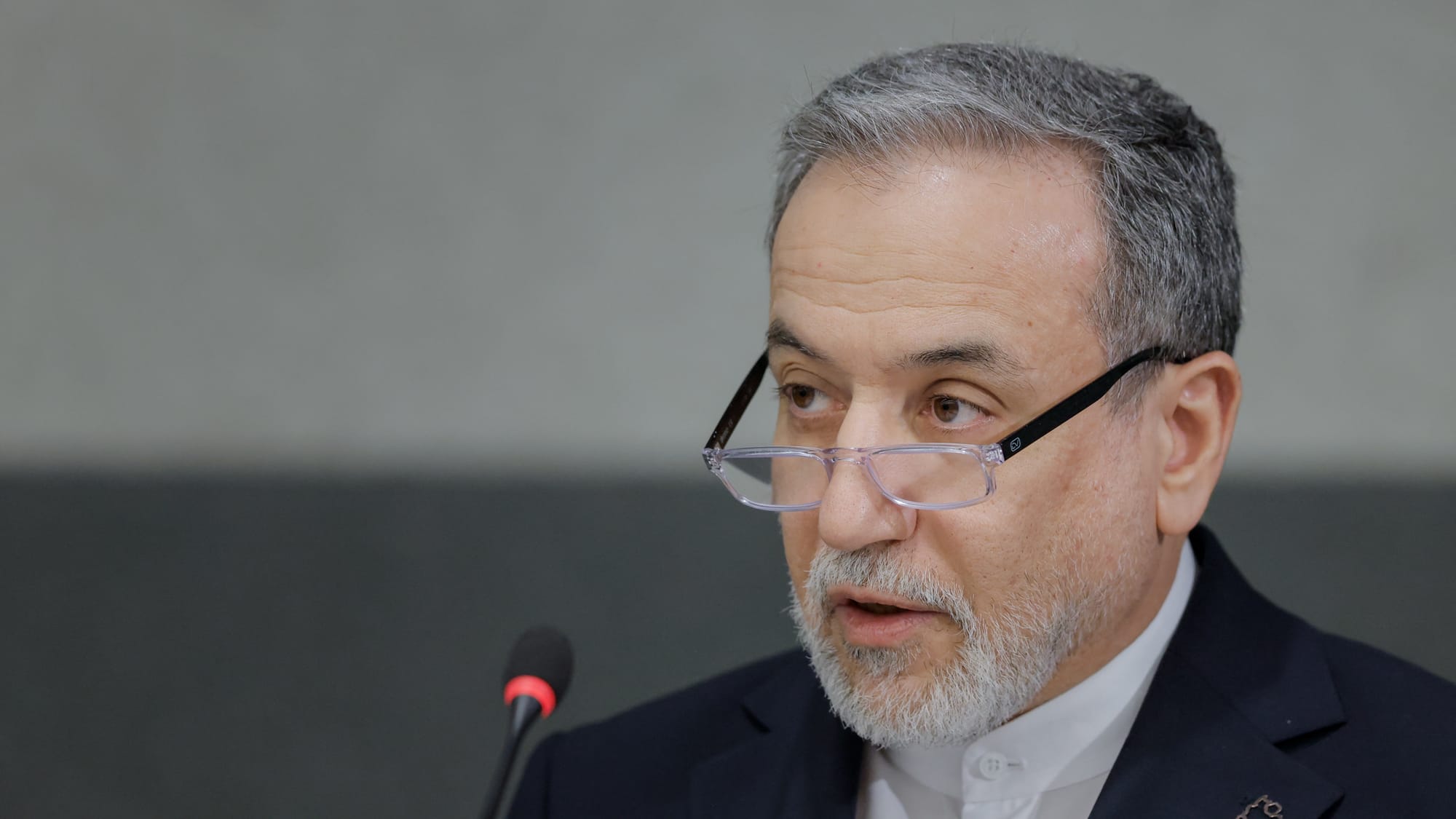 Iran Says Missile Attacks to Continue, US Talks 'Not on Agenda'