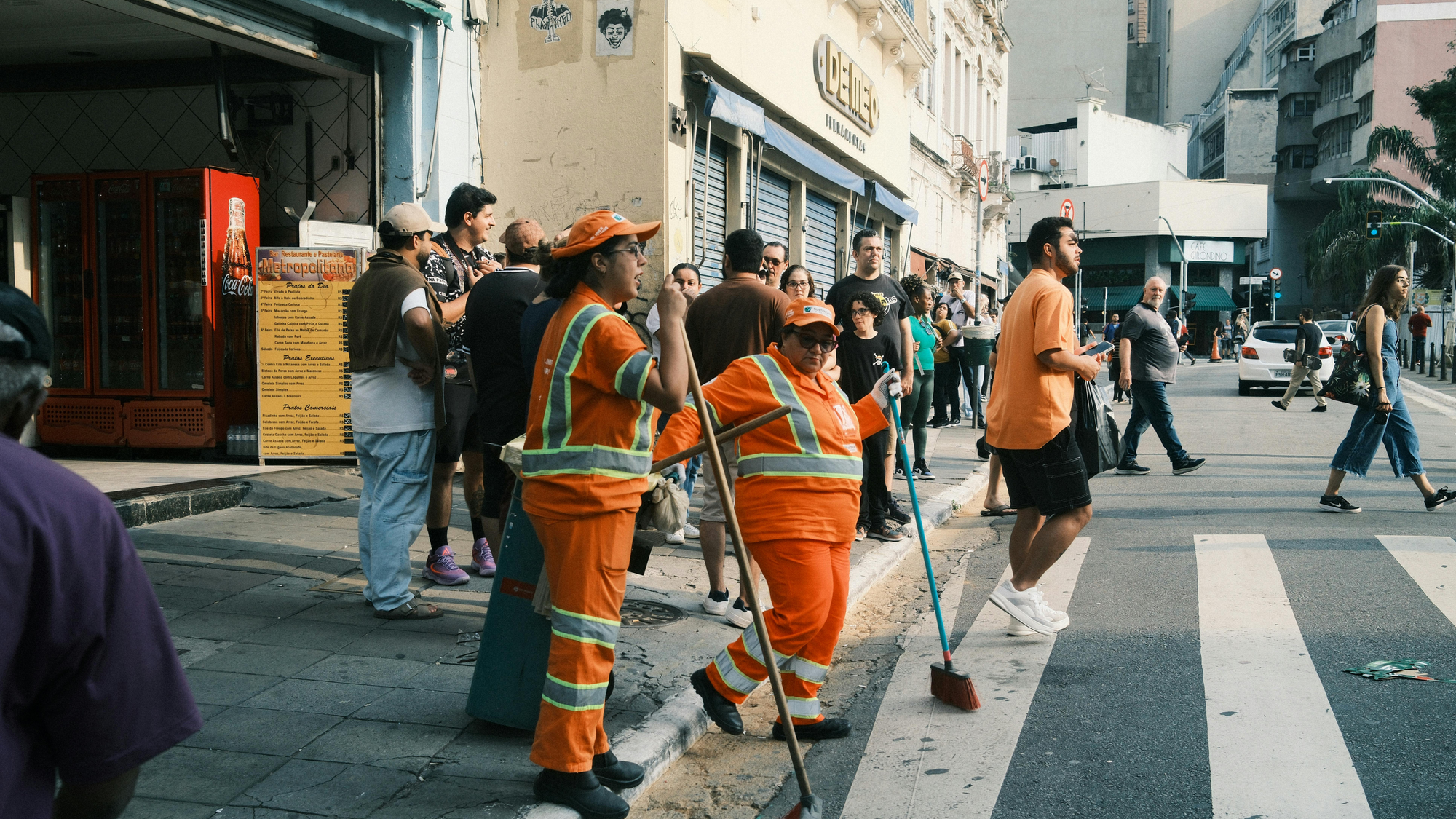 Public Sector Workers Get 4% Pay Hike