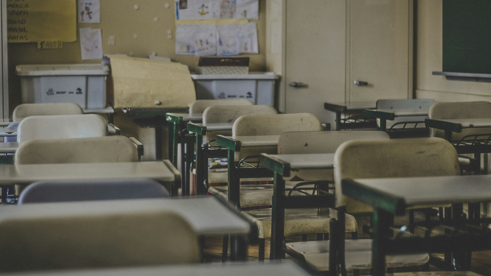 Curro Asks Foreign Learners for Immigration Proof