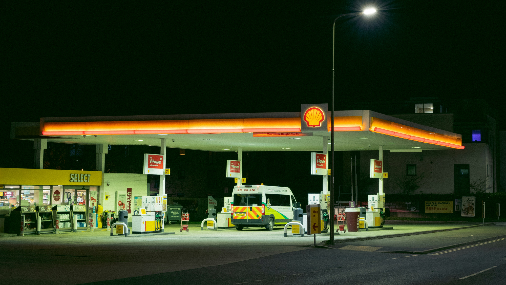 R16bn Deal Could See Arab Giant Take Over 600 Petrol Stations in SA