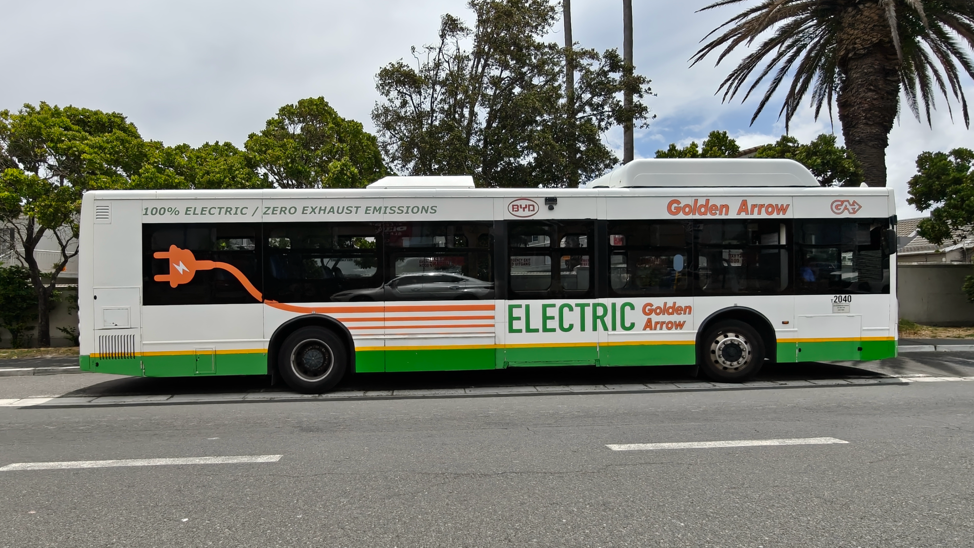 Golden Arrow Driver Praised for Helping Lost Child