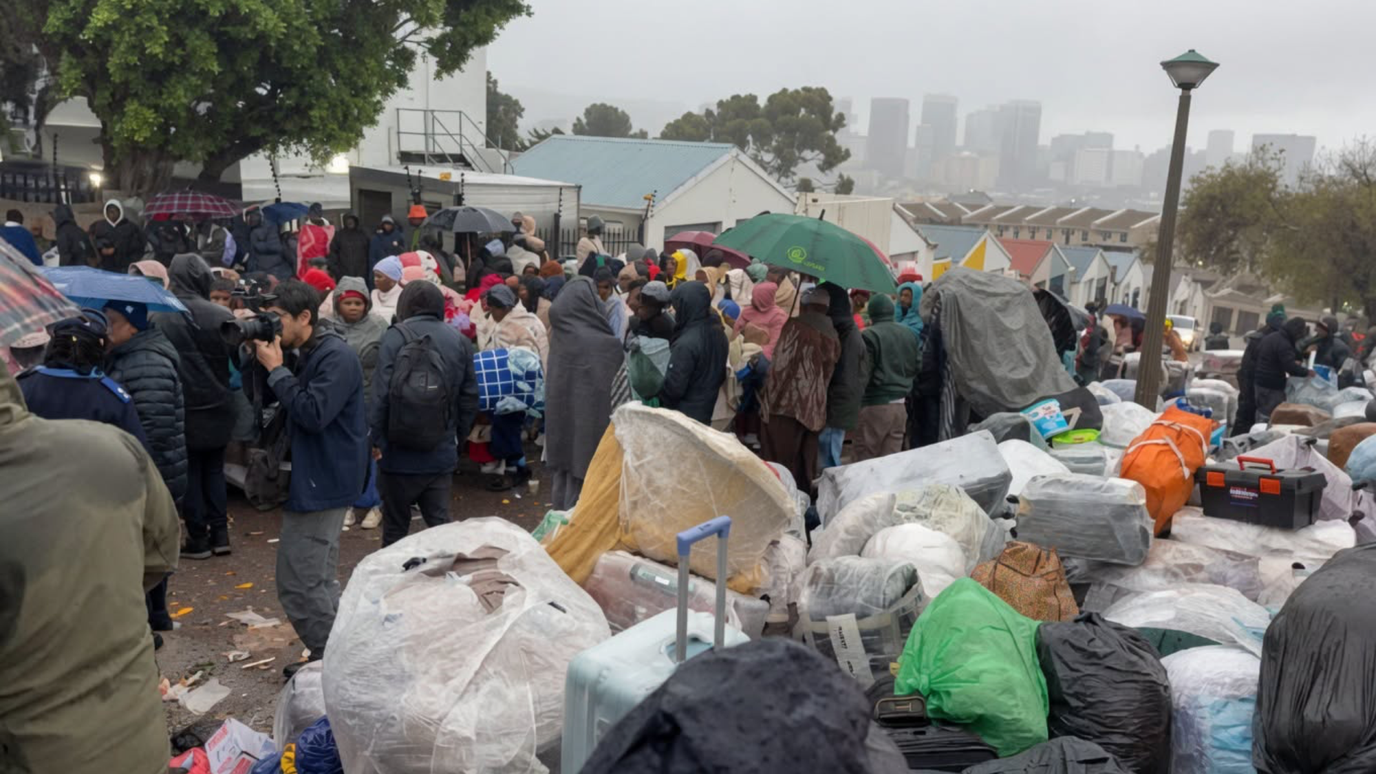 Over 2 000 Zimbabweans Seek Safety in Epping