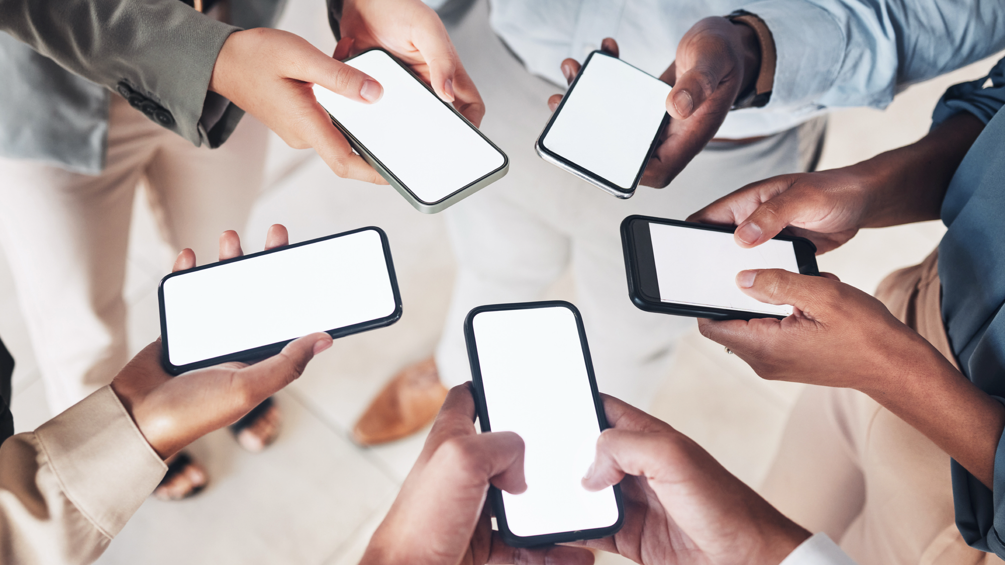 Municipal Managers Get R2,500 Cellphone Allowance