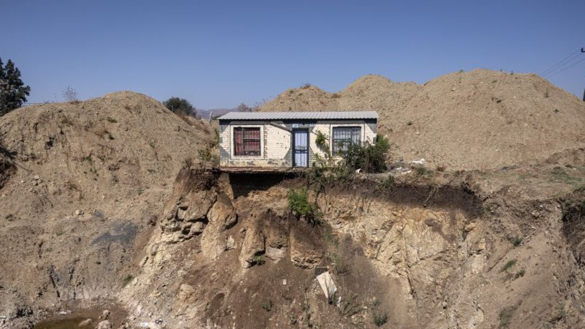 Illegal Mining Threatens Joburg Roads, Power and Homes