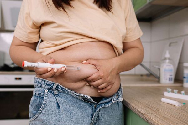 Peptida untuk penurunan berat badan pada wanita — panduan lengkap