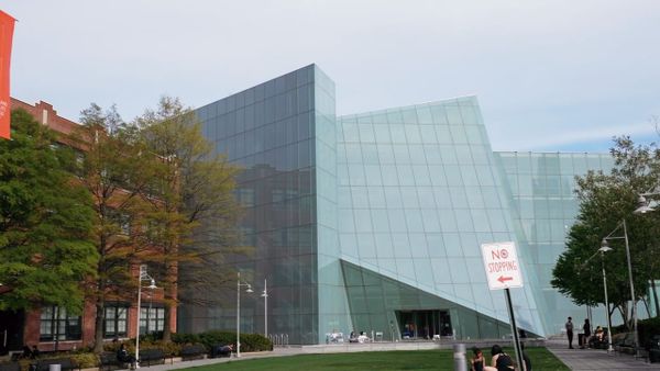 Apartments Available Near MICA