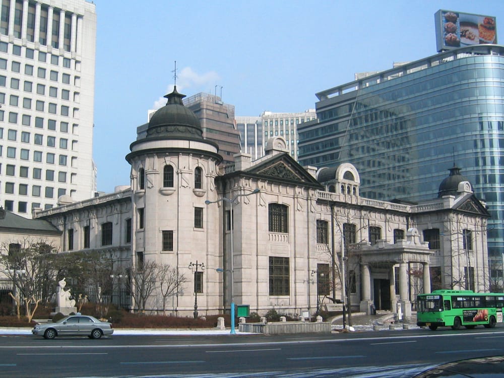 Bank of Korea Holds Rates Steady With Inflation Set to Slow
