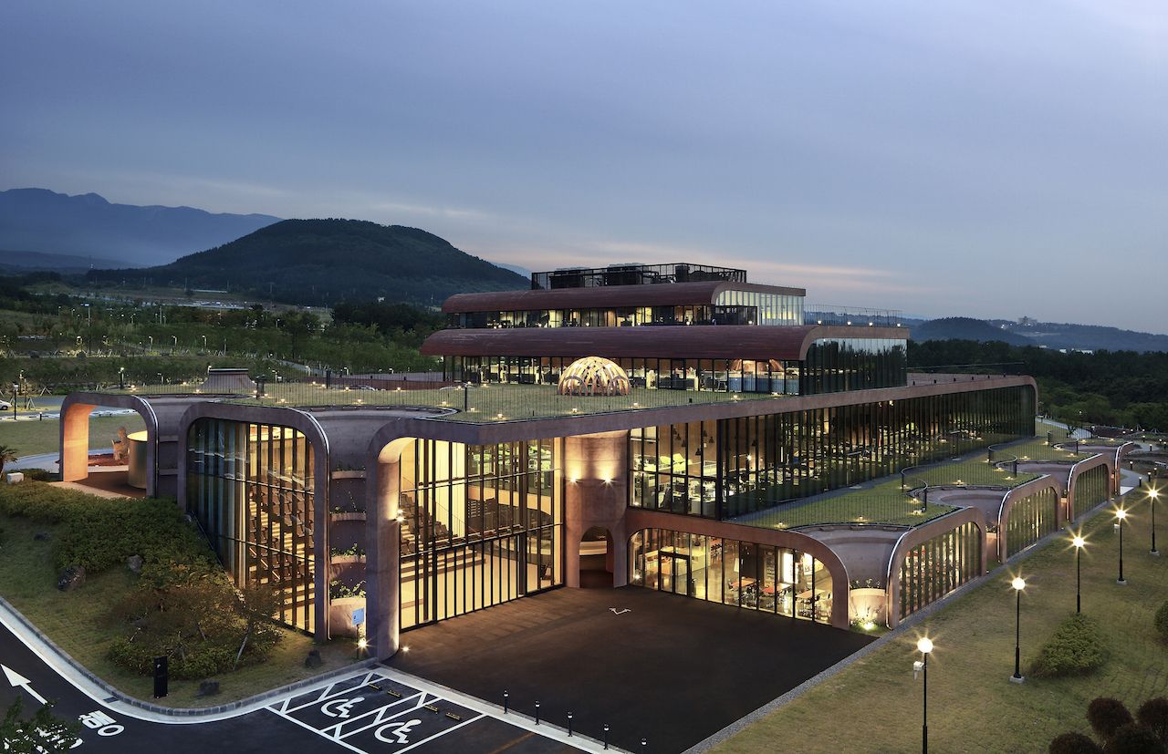 Kakao's Q3: Growth and Profit Challenges