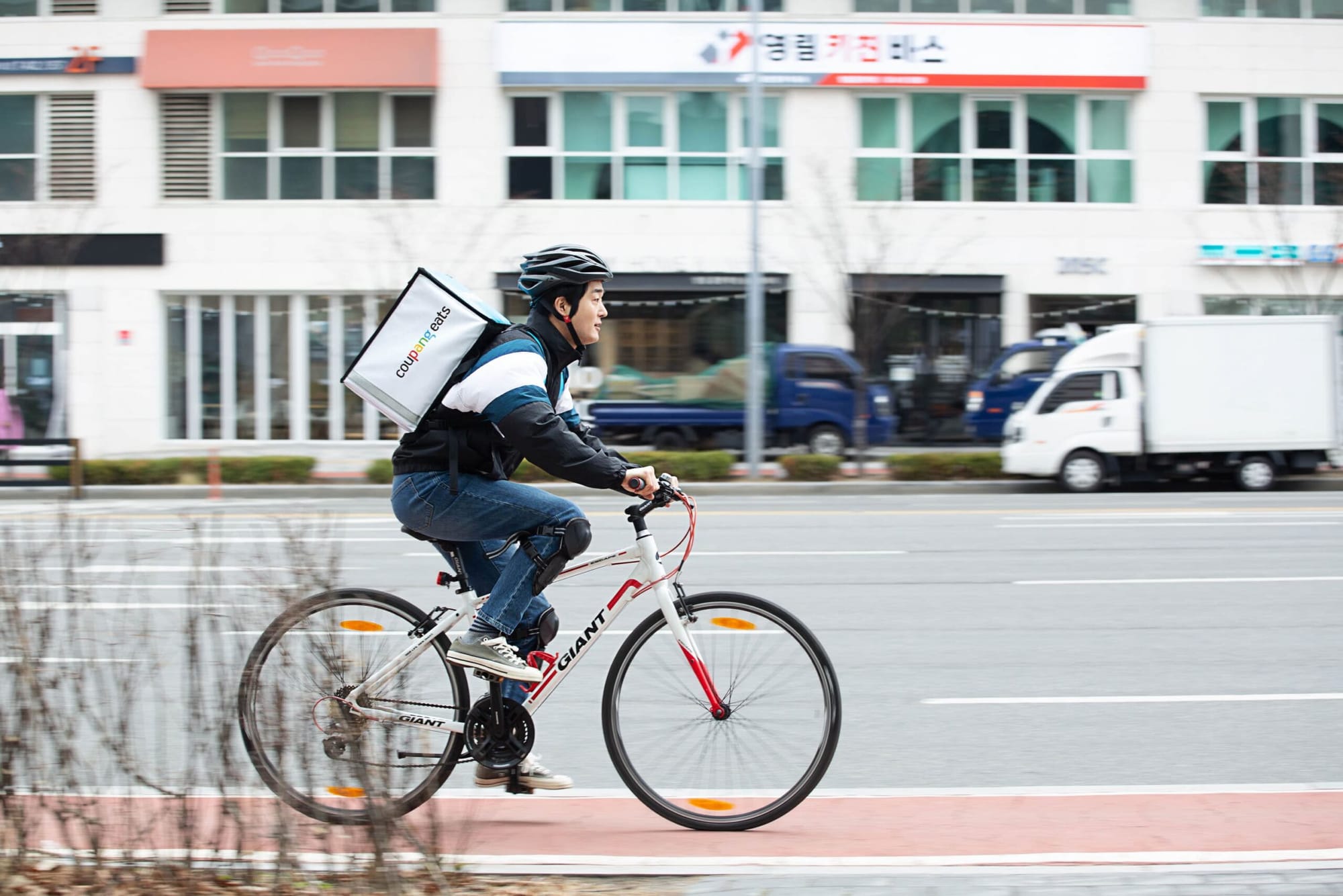 Coupang Eats Offers Free Delivery for Wow Members
