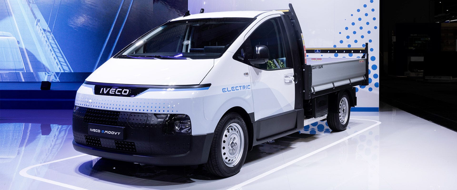 Hyundai and IVECO unveil electric commercial vehicle 'eMoovy' at IAA Transportation 2024