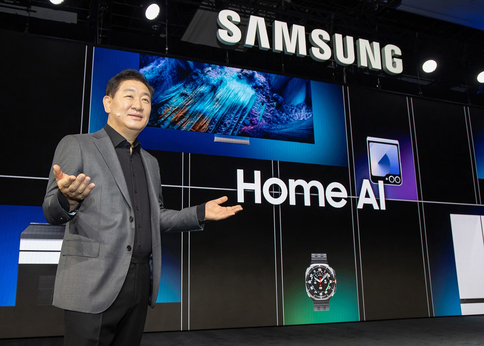 Samsung Unveils AI-Driven Home Strategy at CES 2025