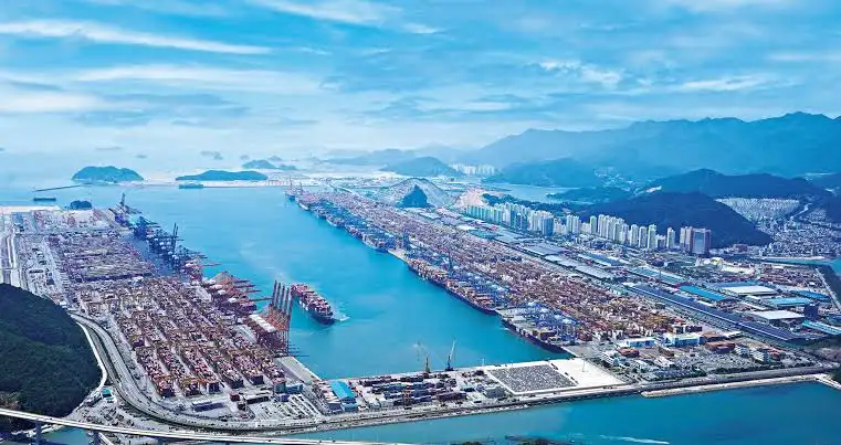 South Korea November Exports Rise 8.4% on Chip Demand