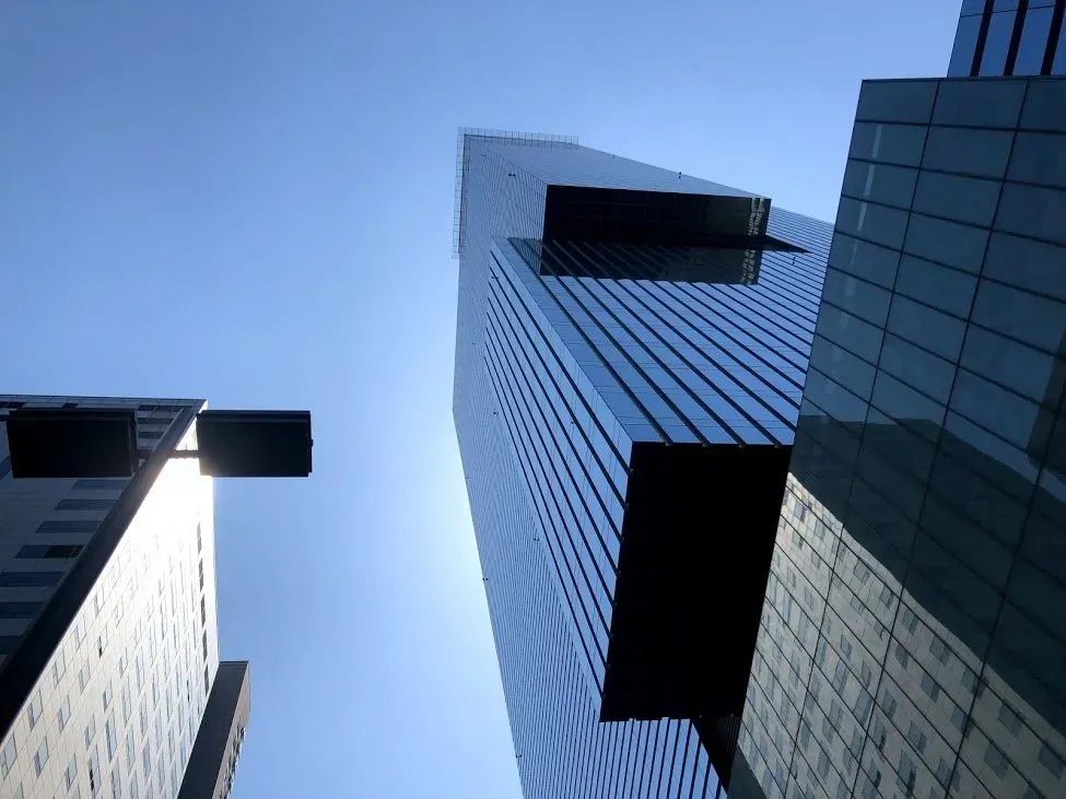 Samsung's Q1 2023 Earnings: Weathering Weak Demand, Eyeing Second-Half Resurgence post image