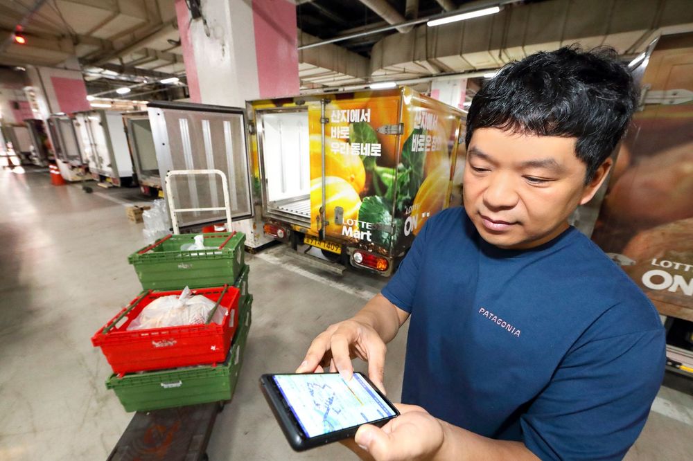 KT and LotteOn Leverage AI to Streamline Logistics post image