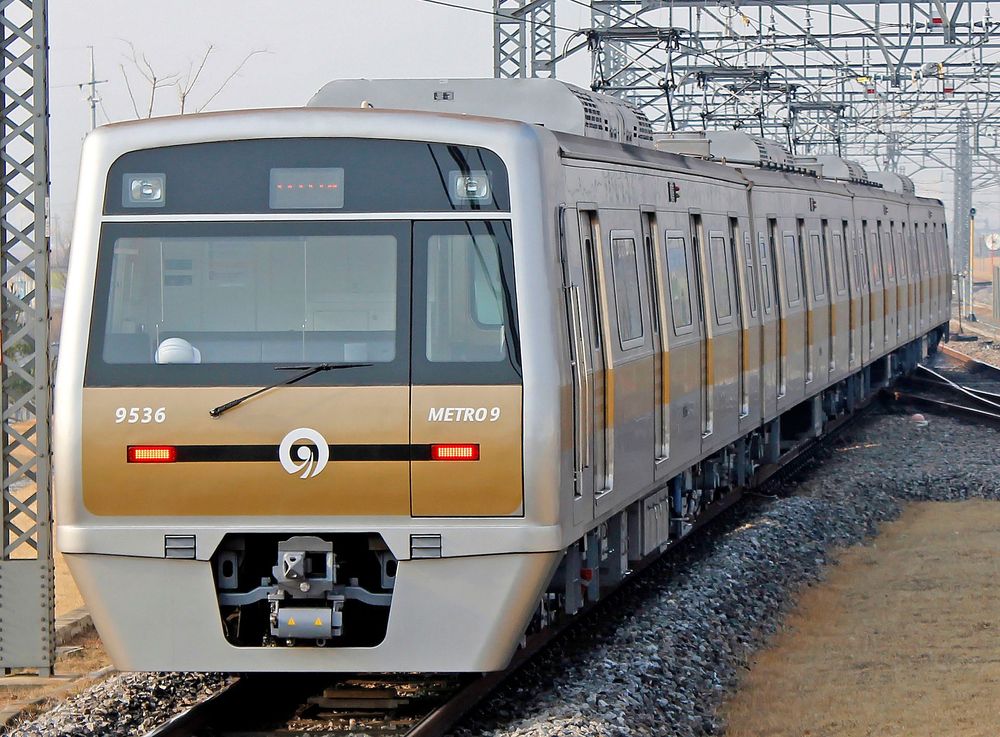LG U+ Partners with Kukje Electric Mfg. to Deploy LTE-R on Seoul Metro 9 post image