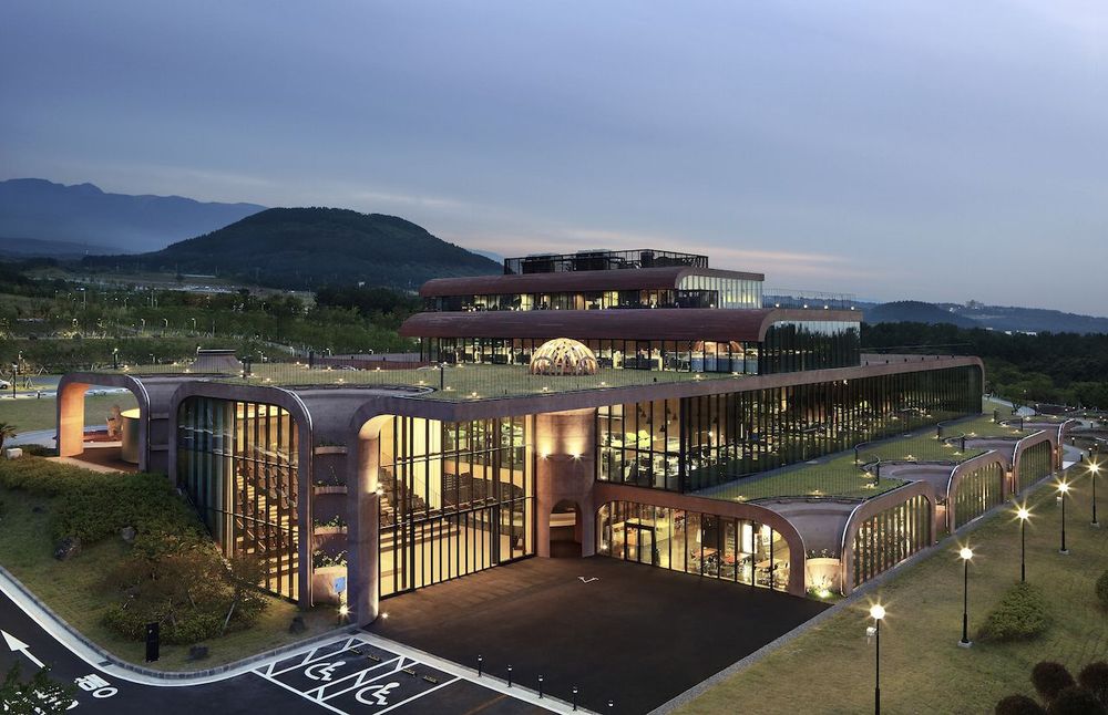 Kakao's Q3: Growth and Profit Challenges post image