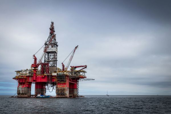 L’AIE anticipe un ralentissement de la croissance de la demande de pétrole en 2024
