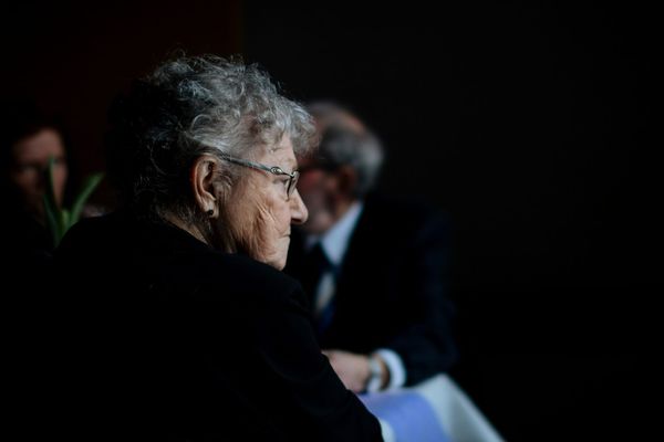 Regalare un’ora per gli anziani del quartiere