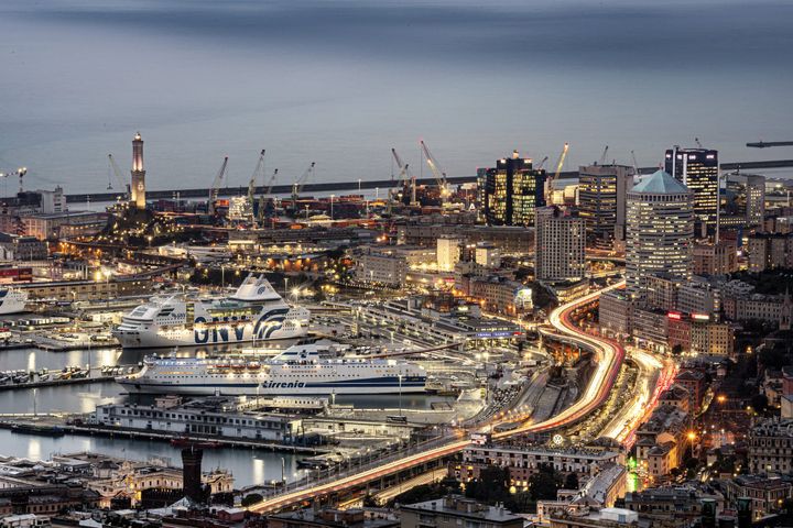 Tre soluzioni per il futuro della sopraelevata di Genova