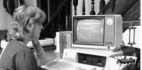 Inventing remote work: a matter of technical and cultural change (1960s-1970s)