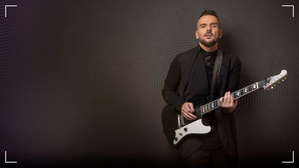 Звукът на един артист, който не се доказва, а споделя