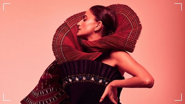 Когато фолклорът говори на световен език