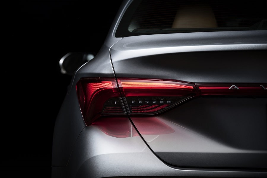 All Wheel Drive Toyota Avalon Limited Hybrid