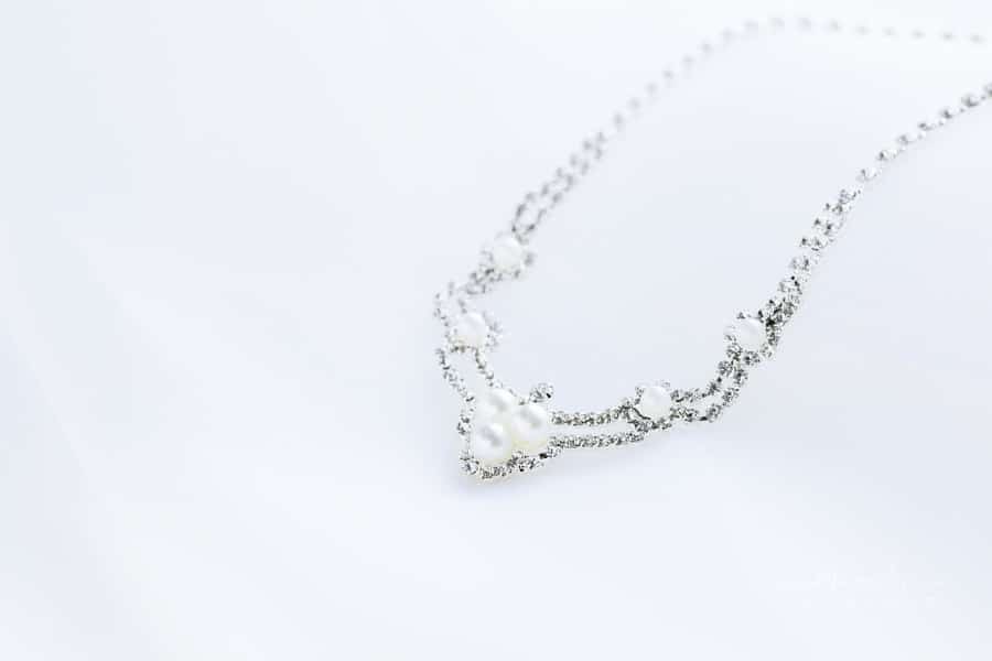 Elegant Pearl and Silver Necklace