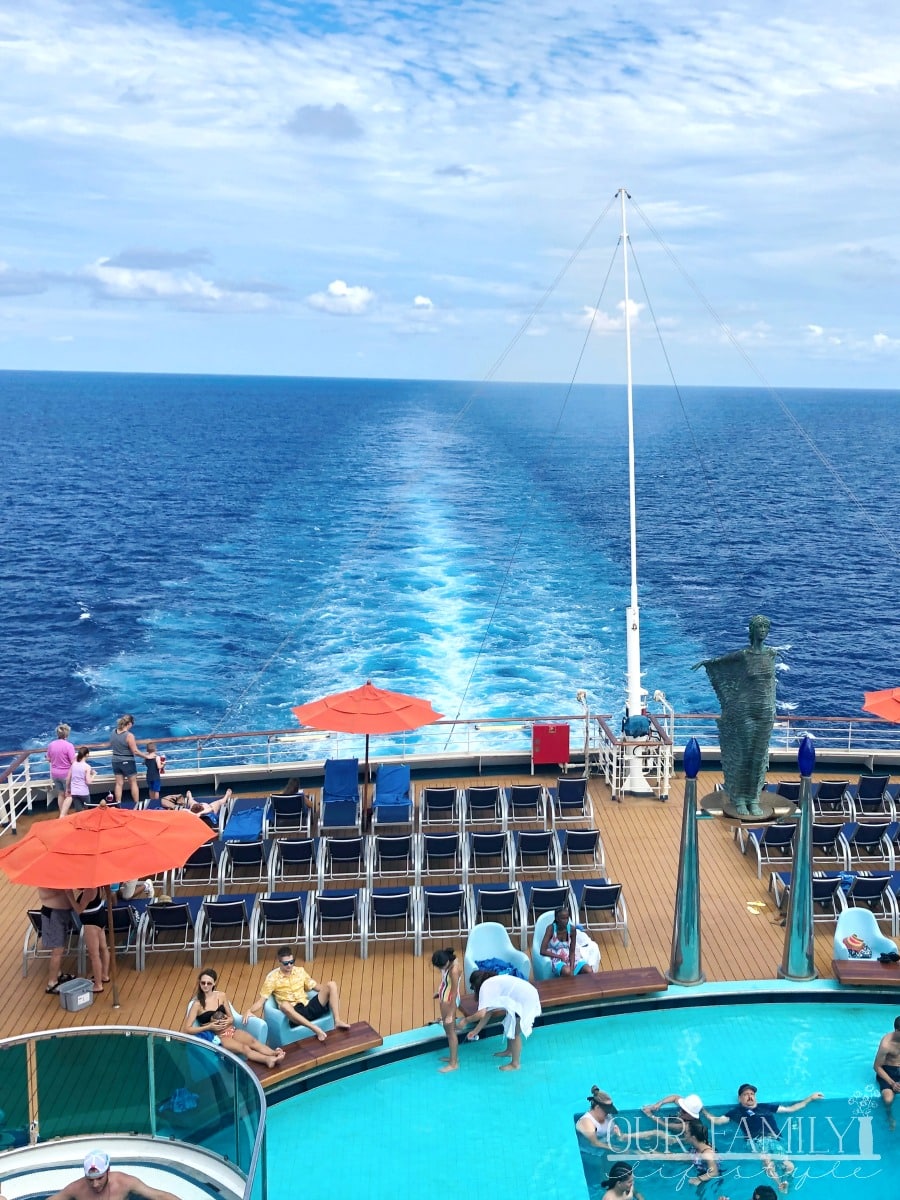 How a Cruise Builds Family Bonds