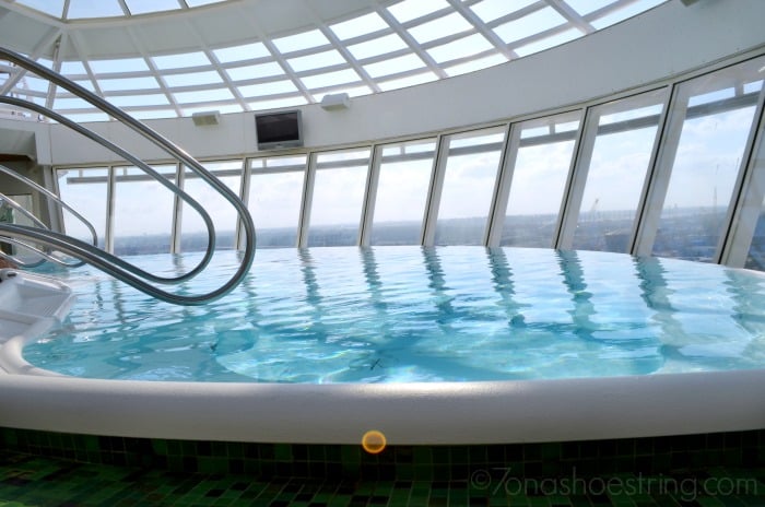 Infinity Hot Tub - Royal Caribbean