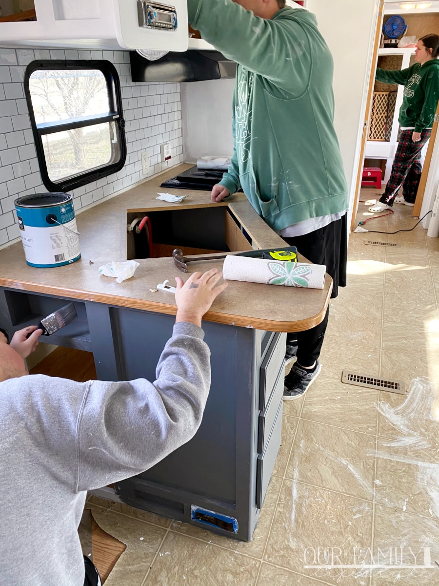 painting rv kitchen cabinets