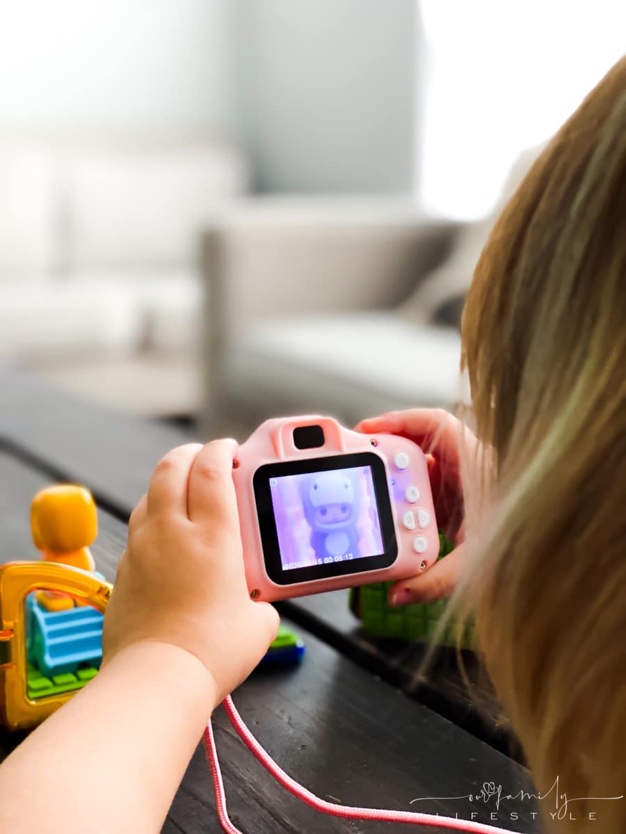 toddler play camera with Magformers Club House Penguin Set