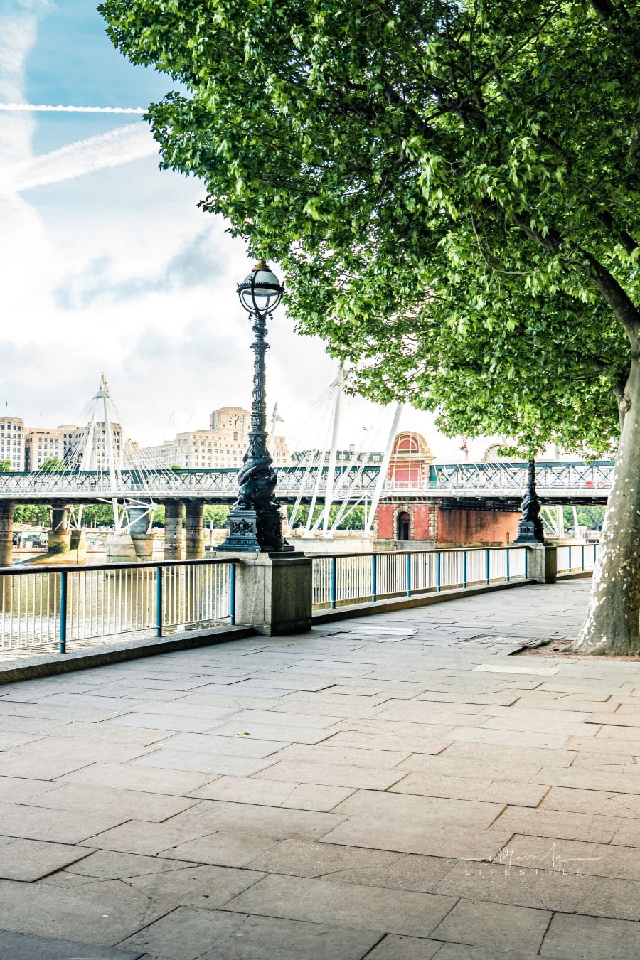 Path along the south bank of the River Thames, London
