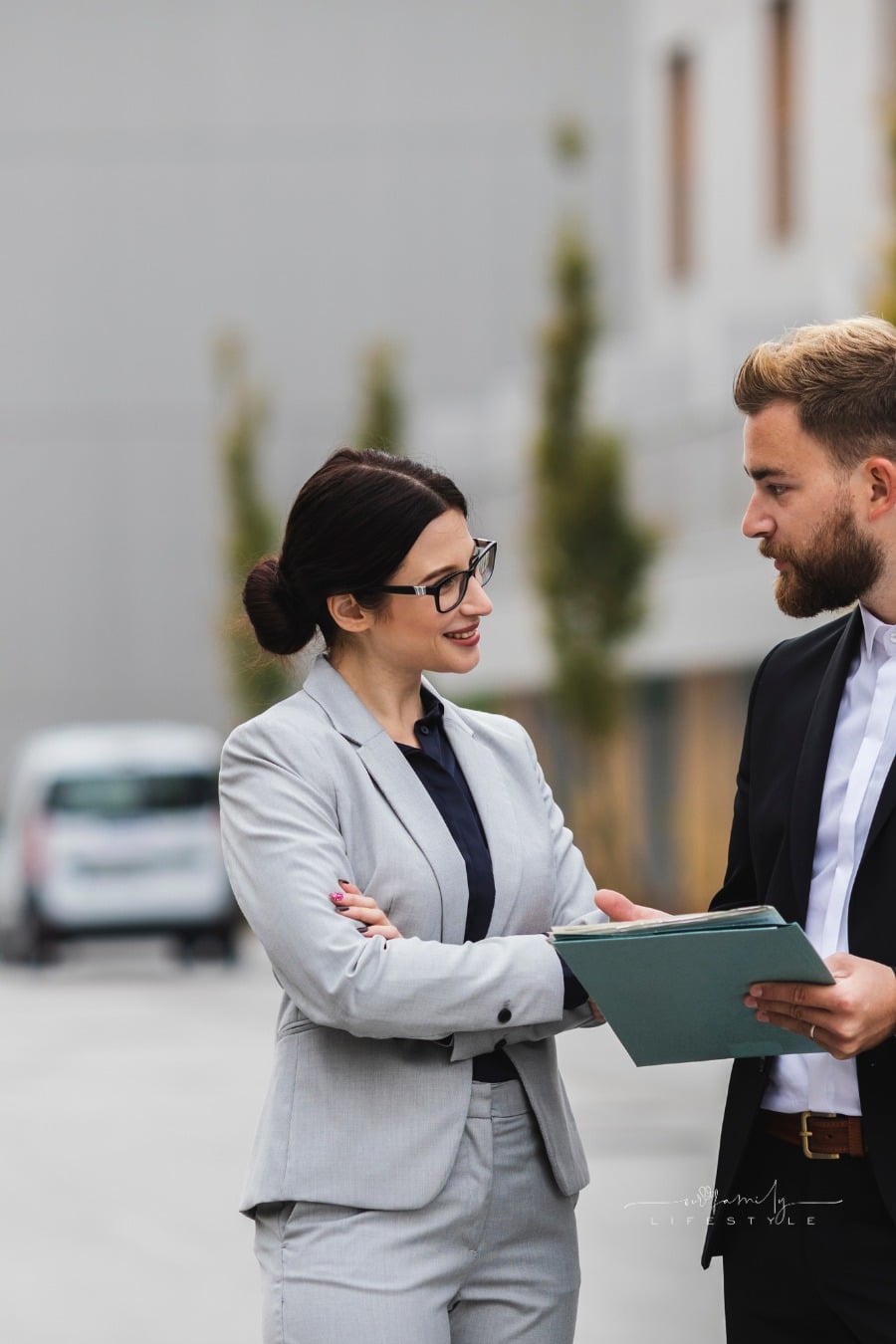 A real estate agent on a meeting with a businesswoman