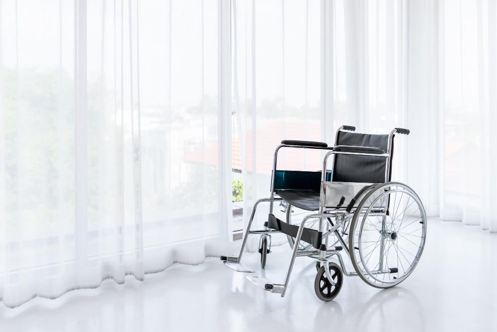 How to Manage Your Parent's Care From Afar