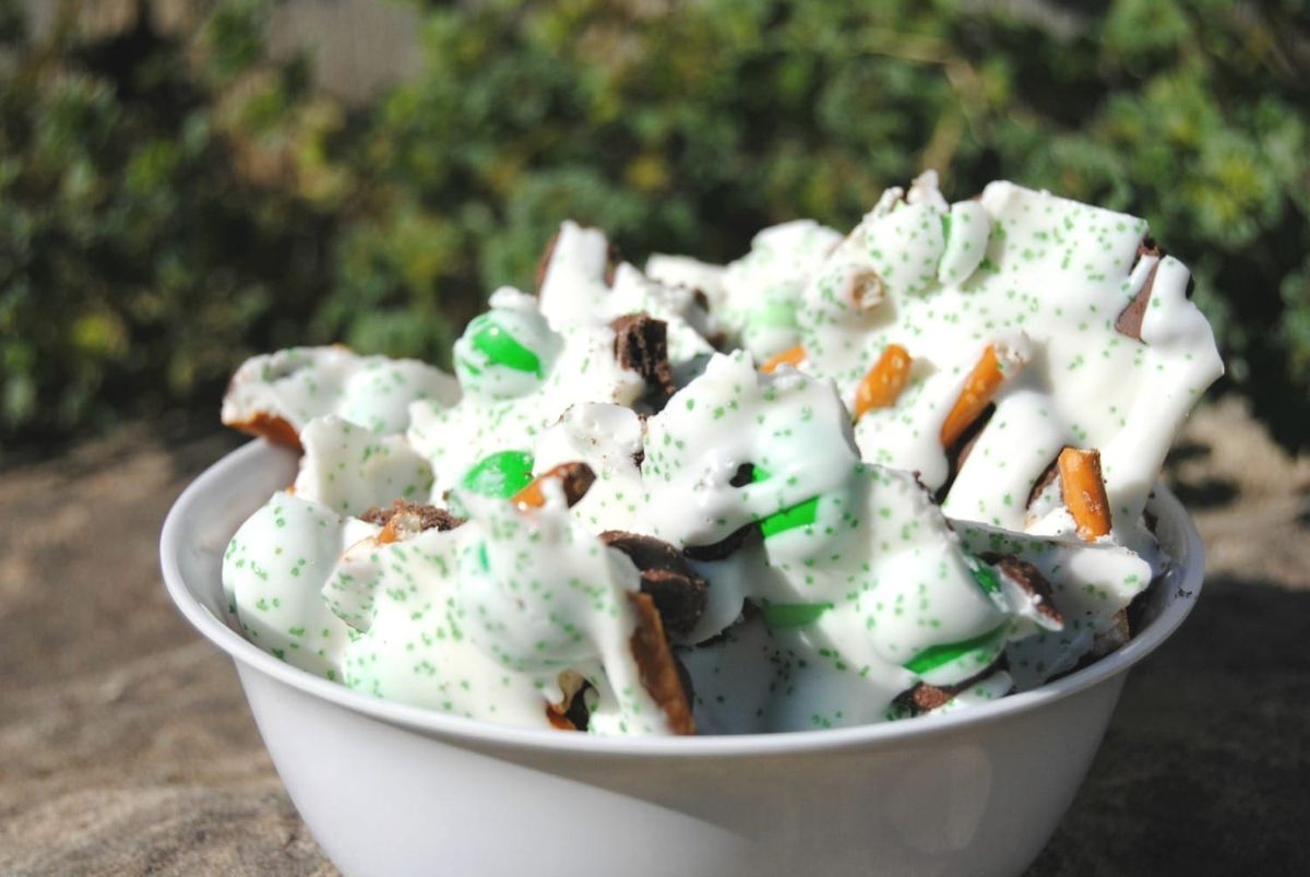 Mint Grasshopper Candy Bark for St Patrick's Day